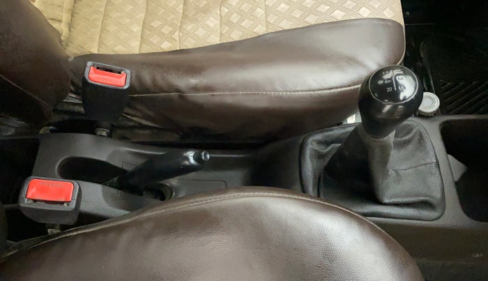 2016 Hyundai Eon ERA +, Petrol, Manual, 81,419 km, Gear Lever