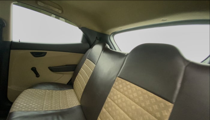 2016 Hyundai Eon ERA +, Petrol, Manual, 81,419 km, Right Side Rear Door Cabin