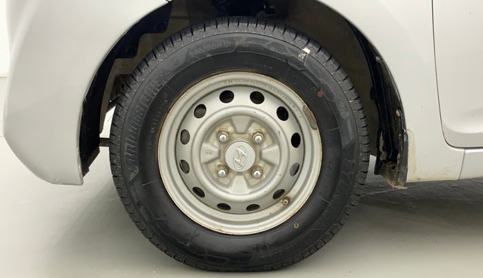 2016 Hyundai Eon ERA +, Petrol, Manual, 81,419 km, Left Front Wheel