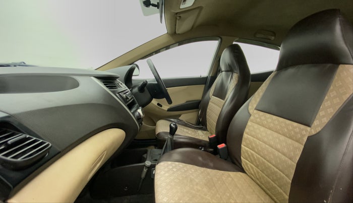 2016 Hyundai Eon ERA +, Petrol, Manual, 81,419 km, Right Side Front Door Cabin