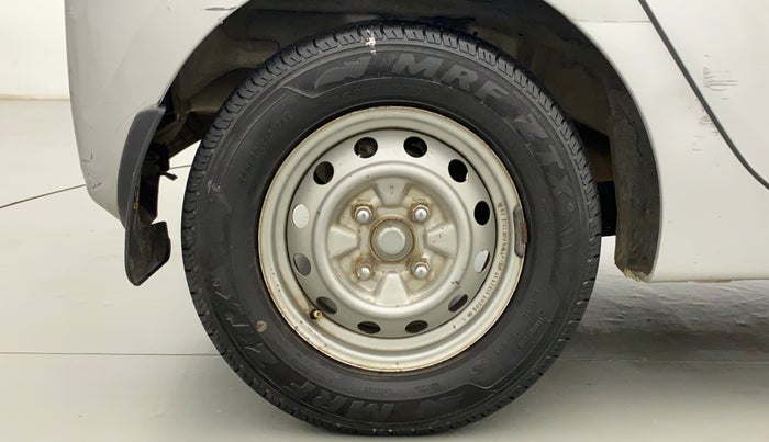 2016 Hyundai Eon ERA +, Petrol, Manual, 81,419 km, Right Rear Wheel