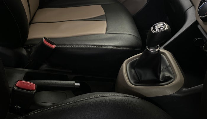 2016 Hyundai Grand i10 SPORTZ 1.2 KAPPA VTVT, Petrol, Manual, 51,478 km, Gear Lever