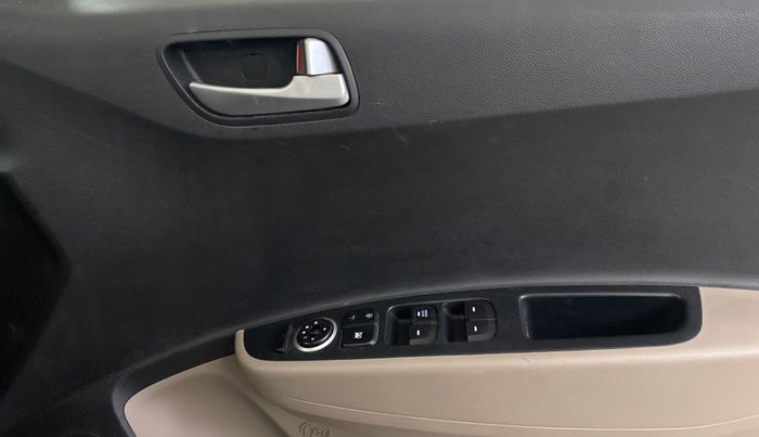 2016 Hyundai Grand i10 SPORTZ 1.2 KAPPA VTVT, Petrol, Manual, 51,478 km, Driver Side Door Panels Control