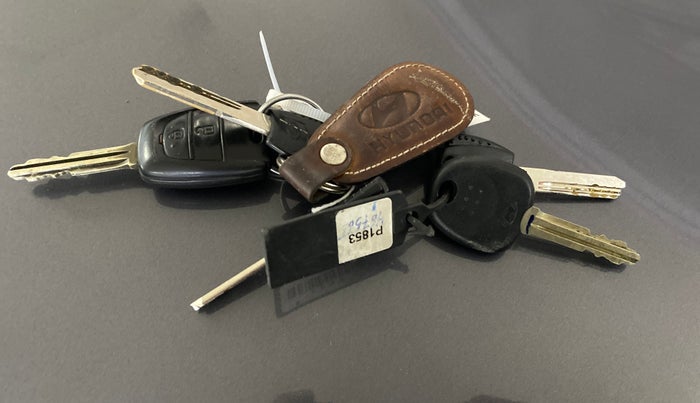 2016 Hyundai Grand i10 SPORTZ 1.2 KAPPA VTVT, Petrol, Manual, 51,478 km, Key Close Up