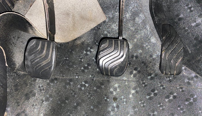 2018 Datsun Redi Go T(O) 1.0, Petrol, Manual, 1,03,464 km, Pedals