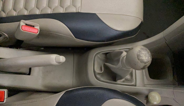 2015 Maruti Swift Dzire LXI (O), Petrol, Manual, 50,123 km, Gear Lever