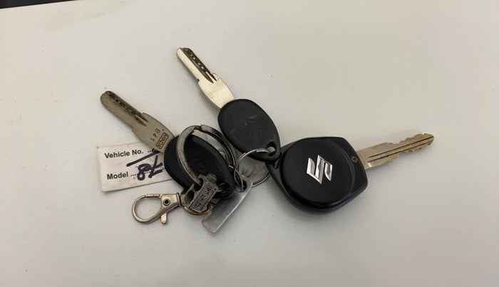 2015 Maruti Swift Dzire LXI (O), Petrol, Manual, 50,123 km, Key Close Up