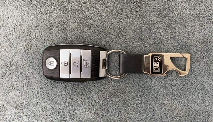 2022 KIA SONET HTK PLUS 1.5, Diesel, Manual, 22,691 km, Key Close Up