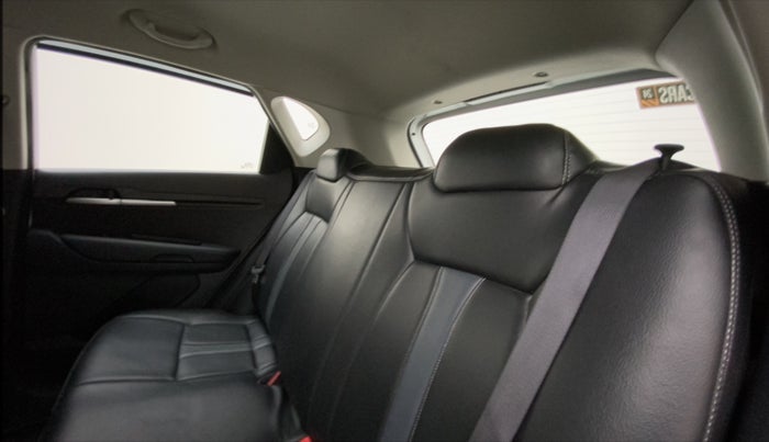 2022 KIA SONET HTK PLUS 1.5, Diesel, Manual, 22,691 km, Right Side Rear Door Cabin