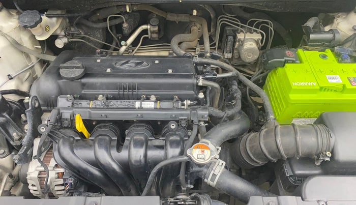 2016 Hyundai Verna 1.6 VTVT SX, Petrol, Manual, 82,845 km, Engine View