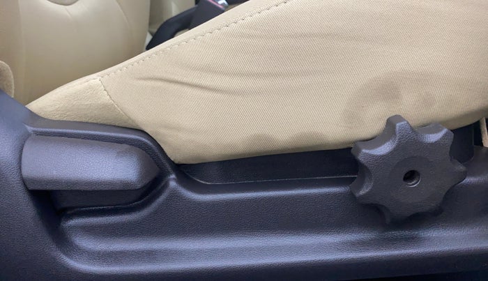 2016 Hyundai Verna 1.6 VTVT SX, Petrol, Manual, 82,845 km, Driver Side Adjustment Panel