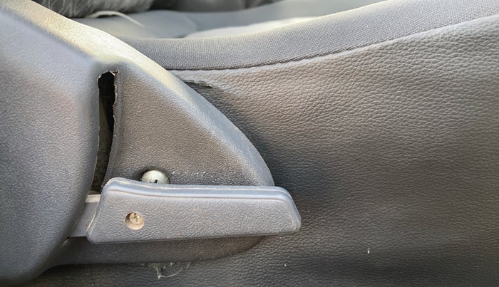 2017 Maruti Alto 800 LXI, CNG, Manual, 75,513 km, Driver Side Adjustment Panel