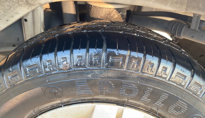 2017 Maruti Alto 800 LXI, CNG, Manual, 75,513 km, Left Rear Tyre Tread