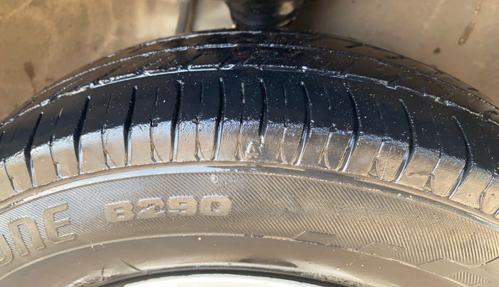2017 Maruti Alto 800 LXI, CNG, Manual, 75,513 km, Right Front Tyre Tread
