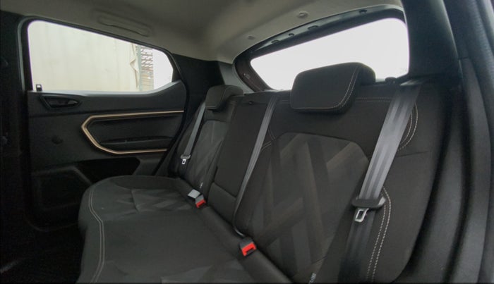 2021 Renault Kiger RXT AMT, Petrol, Automatic, 6,463 km, Right Side Rear Door Cabin
