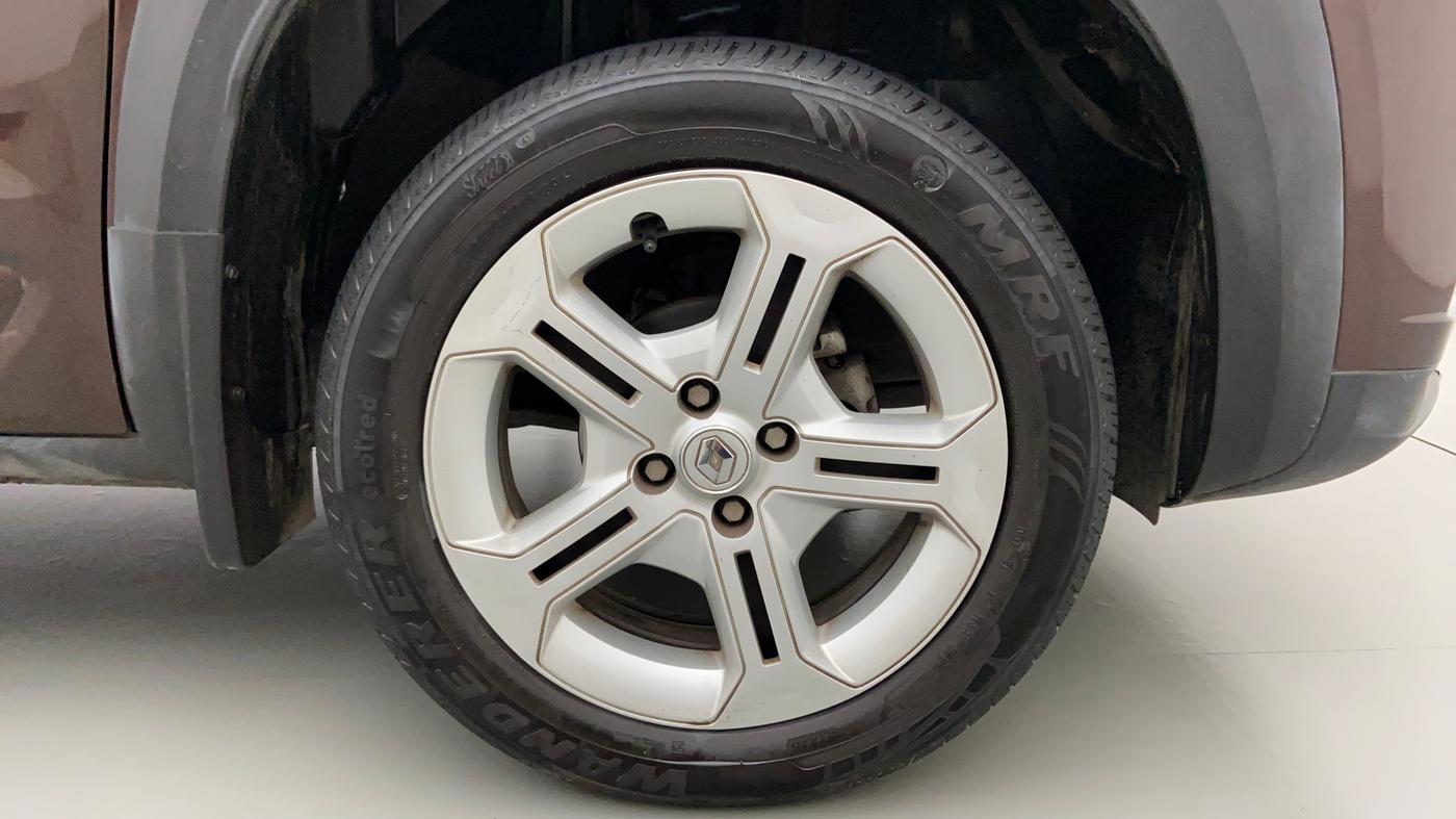 2021 Renault Kiger RXT AMT, Petrol, Automatic, 6,463 km, Right Front Wheel