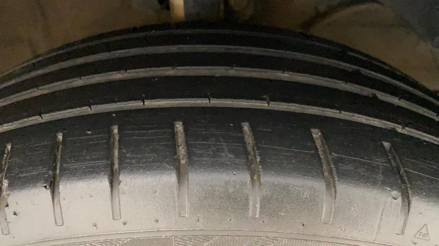 2021 Toyota Glanza G, Petrol, Manual, 37,303 km, Right Front Tyre Tread