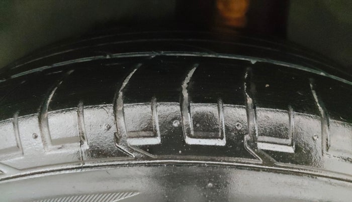 2018 Hyundai Creta SX (O) 1.6 PETROL, Petrol, Manual, 80,907 km, Left Rear Tyre Tread