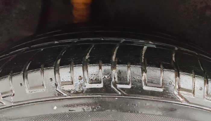 2018 Hyundai Creta SX (O) 1.6 PETROL, Petrol, Manual, 80,907 km, Right Rear Tyre Tread