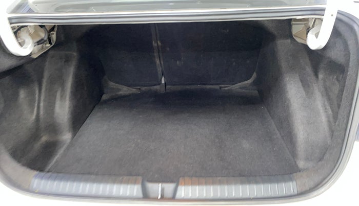 2023 Volkswagen VIRTUS GT PLUS TSI 1.5 EVO DSG, Petrol, Automatic, 77,010 km, Boot Inside