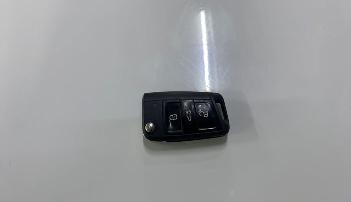 2023 Volkswagen VIRTUS GT PLUS TSI 1.5 EVO DSG, Petrol, Automatic, 77,010 km, Key Close Up