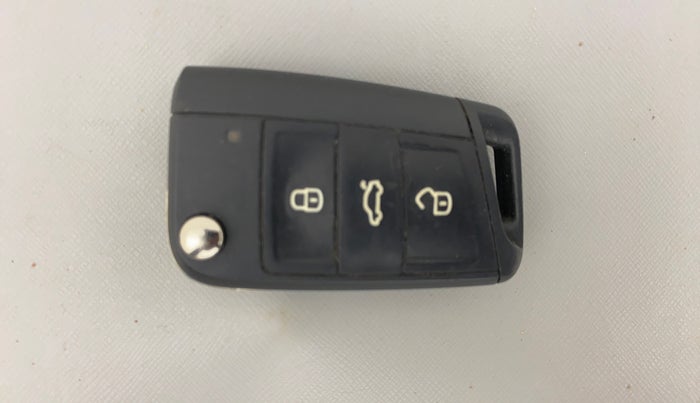 2022 Volkswagen VIRTUS GT PLUS TSI 1.5 EVO DSG, Petrol, Automatic, 16,677 km, Key Close Up