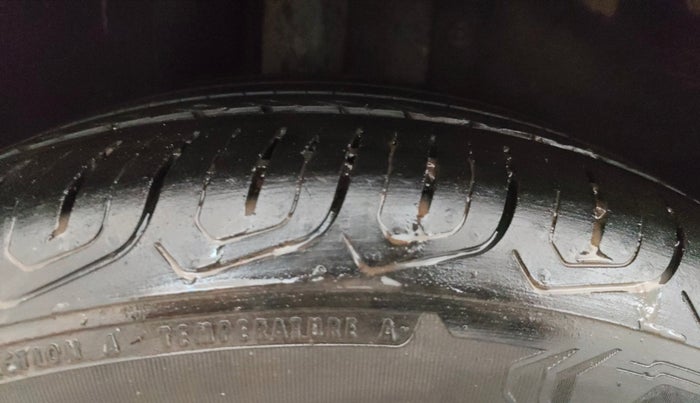 2022 MG ASTOR SUPER 1.5 MT, Petrol, Manual, 36,542 km, Right Rear Tyre Tread