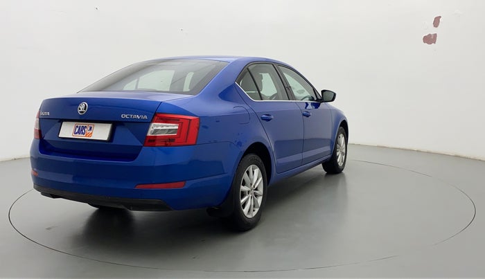 2015 Skoda Octavia ELEGANCE 2.0 TDI CR AT, Diesel, Automatic, 82,815 km, Right Back Diagonal
