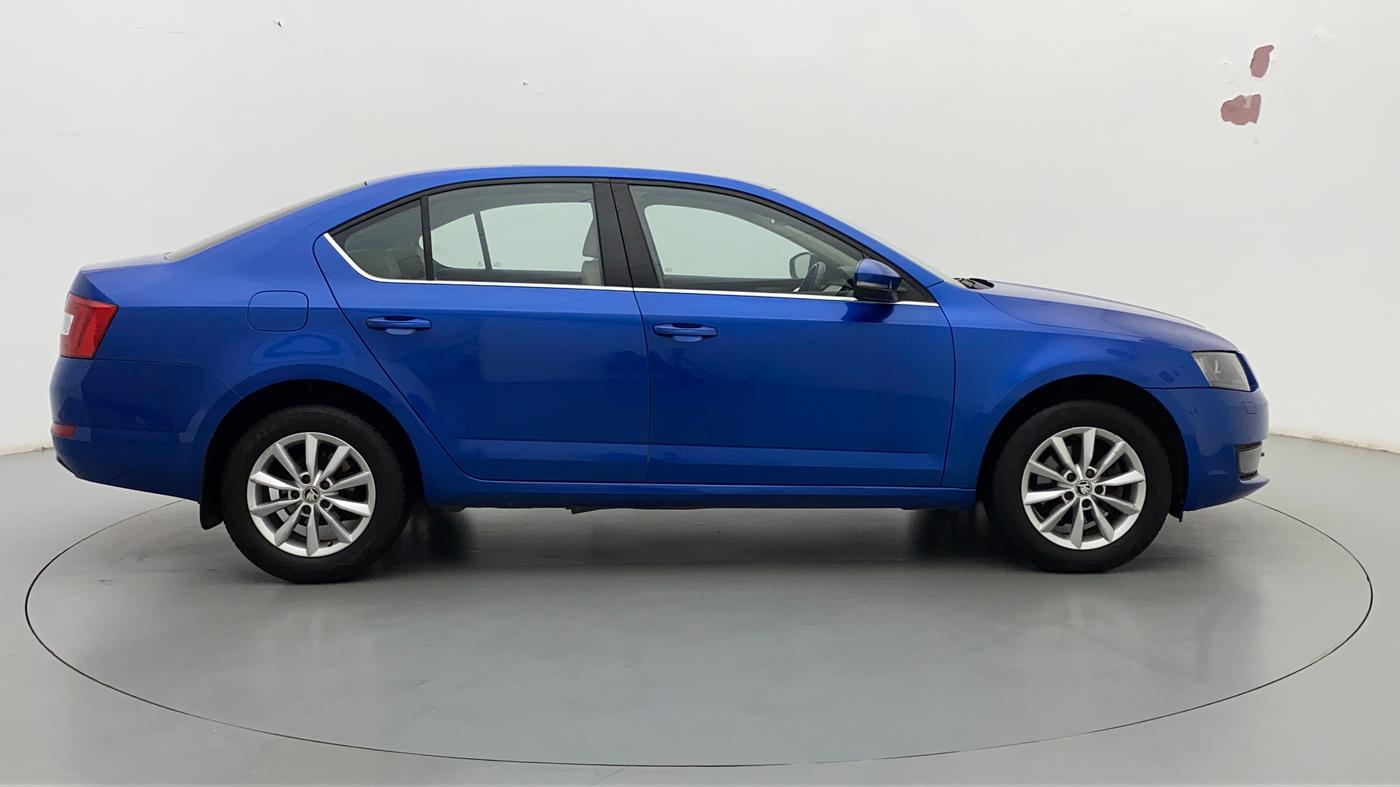 2015 Skoda Octavia ELEGANCE 2.0 TDI CR AT, Diesel, Automatic, 82,815 km, Right Side