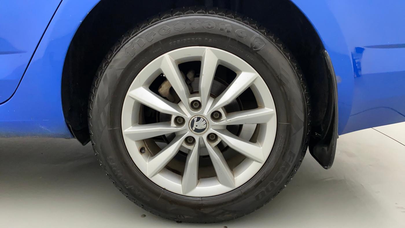 2015 Skoda Octavia ELEGANCE 2.0 TDI CR AT, Diesel, Automatic, 82,815 km, Left Rear Wheel