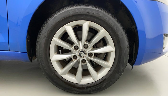 2015 Skoda Octavia ELEGANCE 2.0 TDI CR AT, Diesel, Automatic, 82,815 km, Right Front Wheel