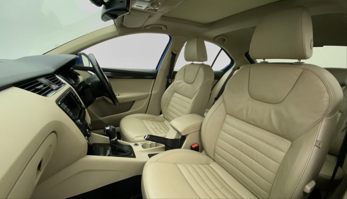 2015 Skoda Octavia ELEGANCE 2.0 TDI CR AT, Diesel, Automatic, 82,815 km, Right Side Front Door Cabin