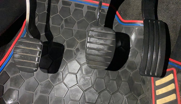 2019 Nissan Kicks XV DIESEL, Diesel, Manual, 41,552 km, Pedals