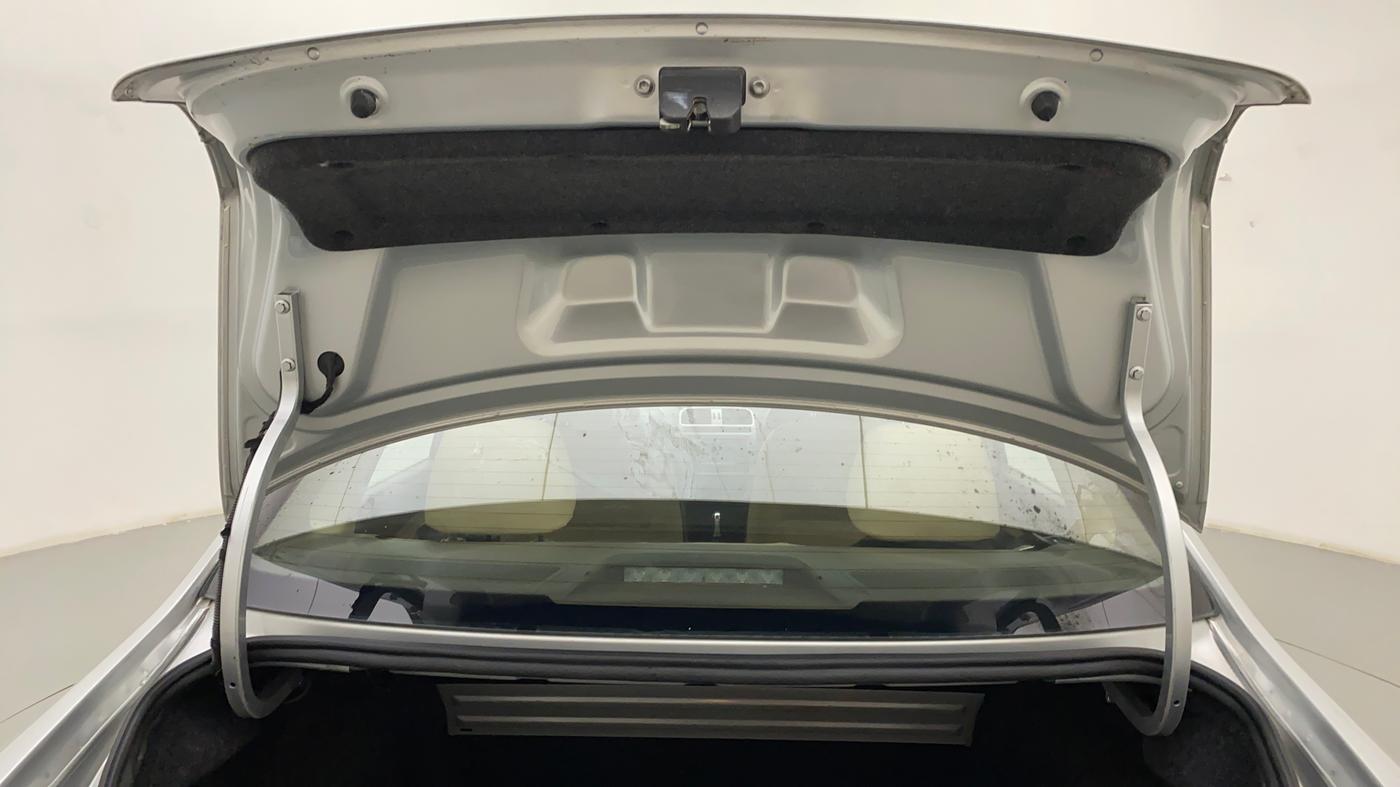 2016 Volkswagen Vento HIGHLINE PETROL AT, Petrol, Automatic, 64,763 km, Boot Door Open