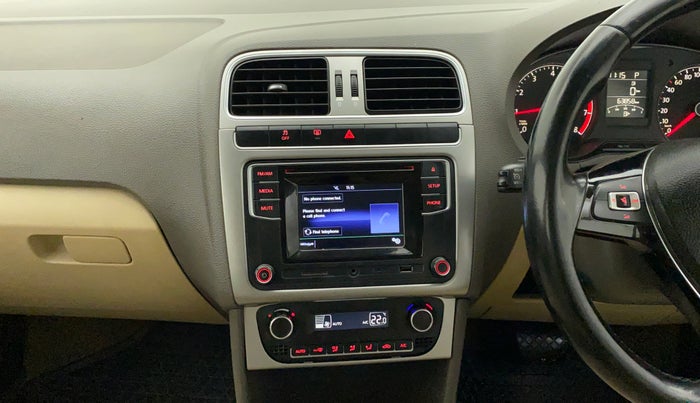 2016 Volkswagen Vento HIGHLINE PETROL AT, Petrol, Automatic, 64,763 km, Air Conditioner