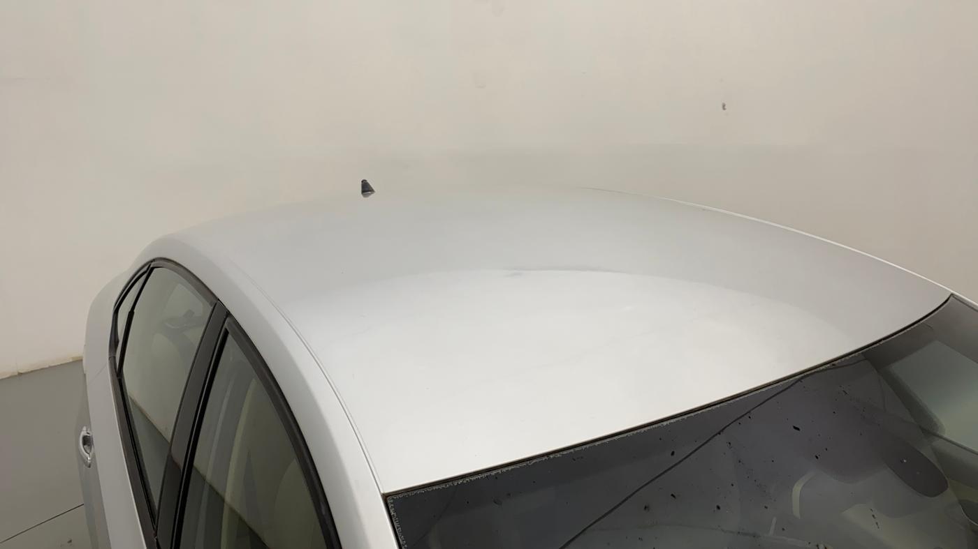 2016 Volkswagen Vento HIGHLINE PETROL AT, Petrol, Automatic, 64,763 km, Roof