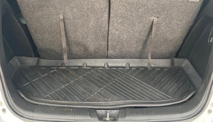 2022 Maruti XL6 ALPHA PLUS AT, Petrol, Automatic, 42,211 km, Boot Inside