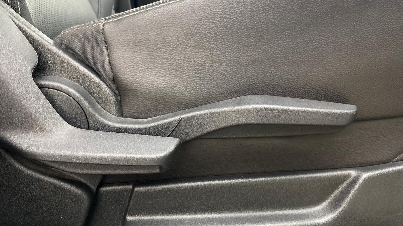 2022 Maruti XL6 ALPHA PLUS AT, Petrol, Automatic, 42,211 km, Driver Side Adjustment Panel