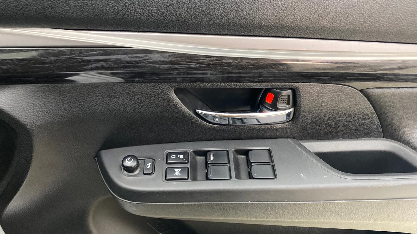 2022 Maruti XL6 ALPHA PLUS AT, Petrol, Automatic, 42,211 km, Driver Side Door Panels Control