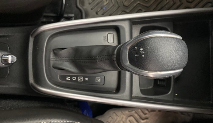 2022 Maruti XL6 ALPHA PLUS AT, Petrol, Automatic, 42,211 km, Gear Lever