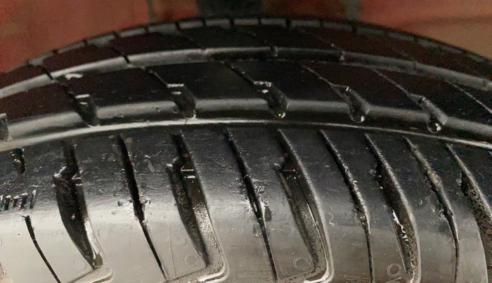 2022 Maruti Alto K10 VXI PLUS, Petrol, Manual, 2,360 km, Right Front Tyre Tread