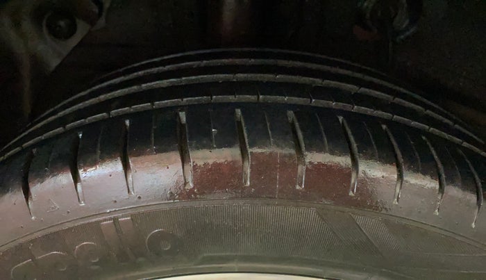 2015 Hyundai Elite i20 ASTA 1.2, Petrol, Manual, 15,343 km, Right Rear Tyre Tread