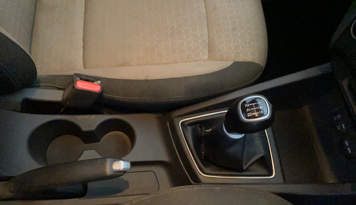 2015 Hyundai Elite i20 ASTA 1.2, Petrol, Manual, 15,343 km, Gear Lever