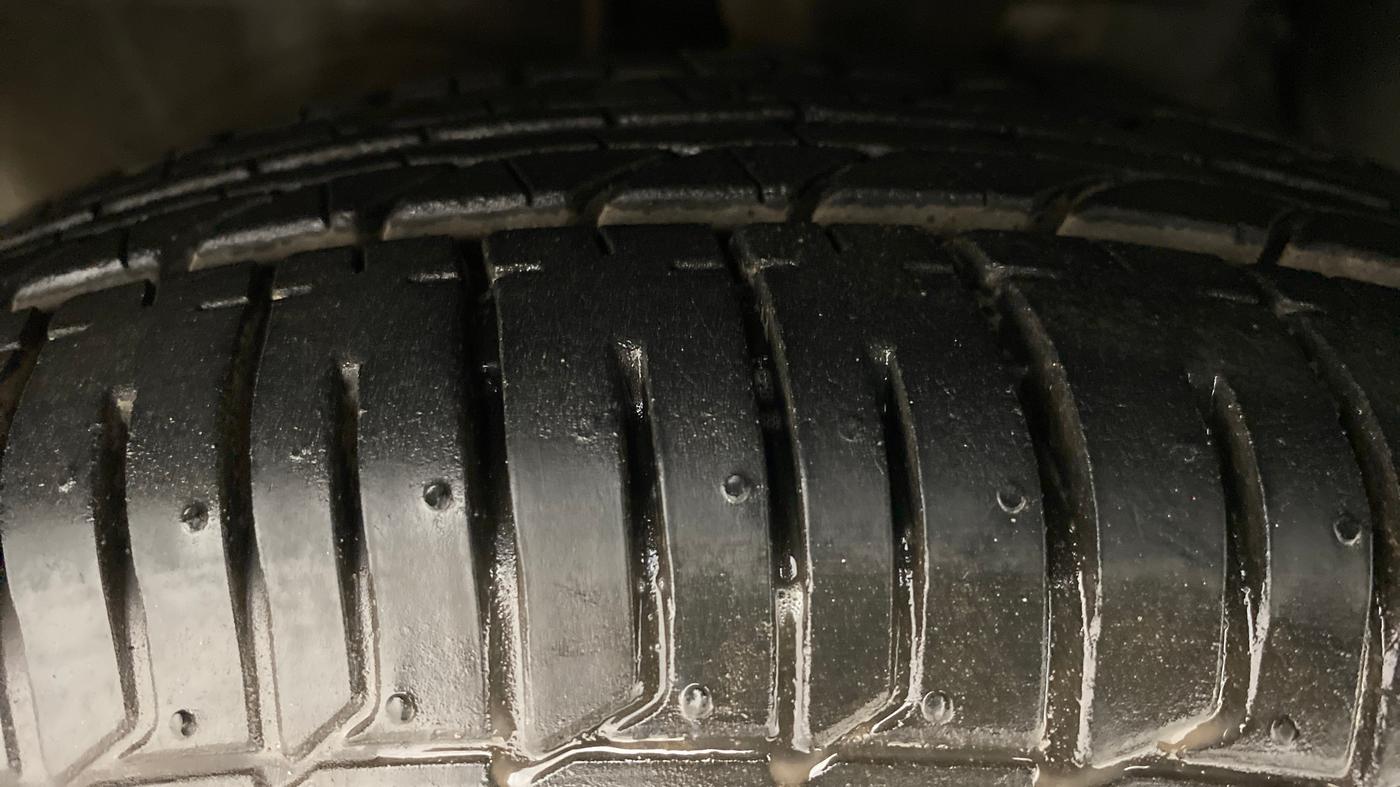 2014 Hyundai i10 SPORTZ 1.1 IRDE2, Petrol, Manual, 88,022 km, Left Front Tyre Tread