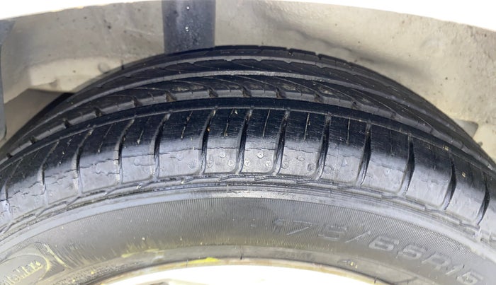 2017 Honda Jazz 1.2L I-VTEC V AT, Petrol, Automatic, 25,431 km, Right Rear Tyre Tread