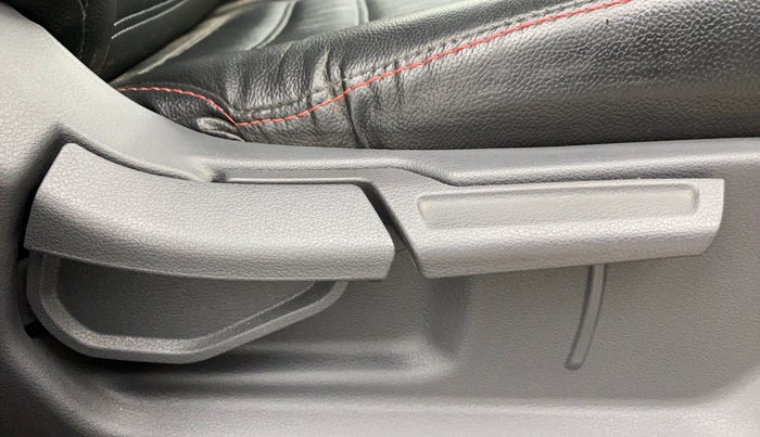 2020 Hyundai GRAND I10 NIOS SPORTZ 1.2 KAPPA VTVT, Petrol, Manual, 16,579 km, Driver Side Adjustment Panel