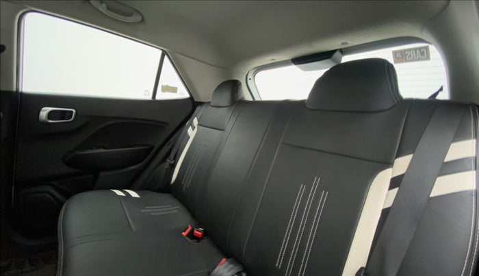 2019 Hyundai VENUE S 1.2, Petrol, Manual, 25,672 km, Right Side Rear Door Cabin
