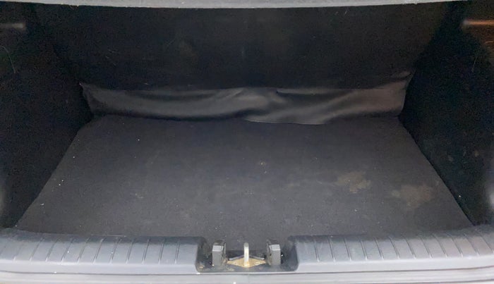 2019 Hyundai VENUE S 1.2, Petrol, Manual, 25,672 km, Boot Inside