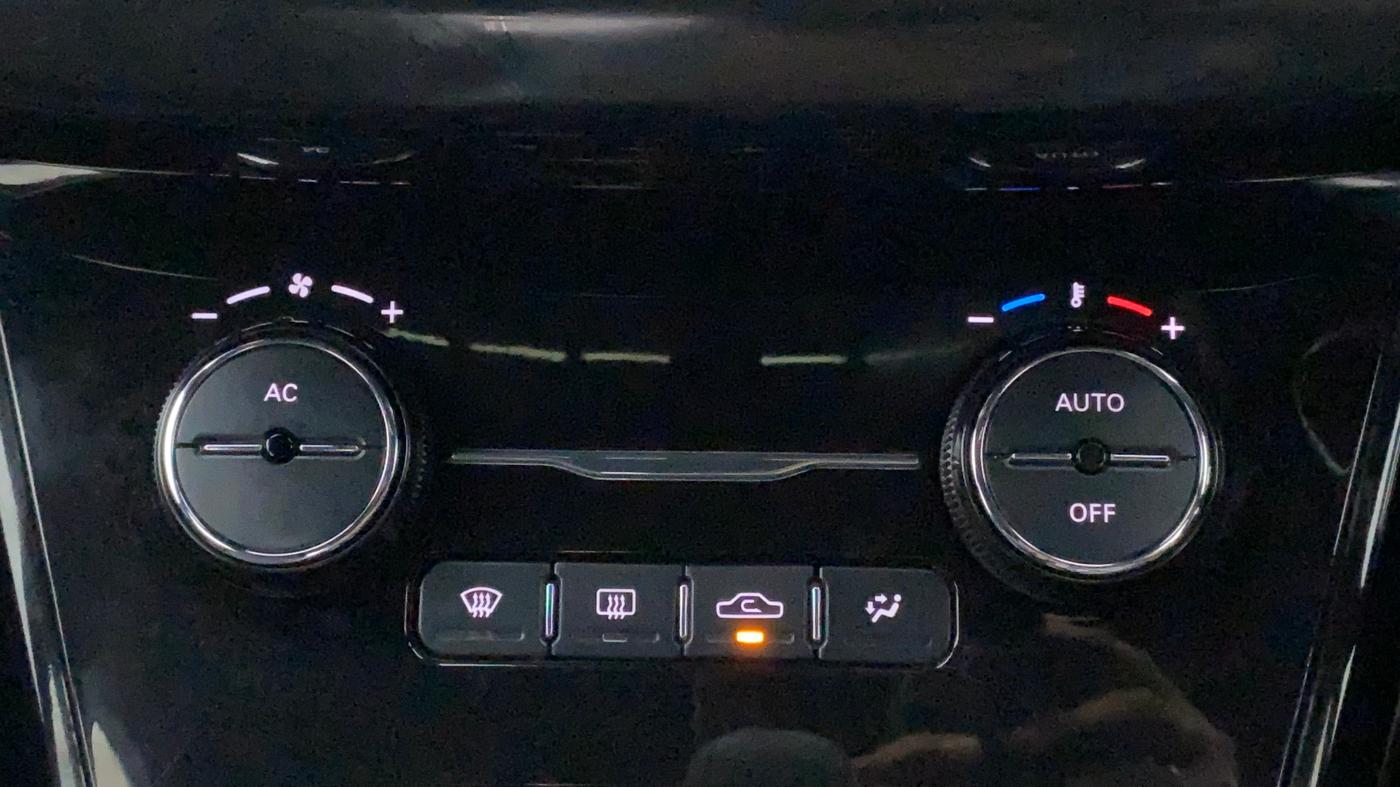 2022 Tata NEXON XZA PLUS (O) PETROL DARK EDITION, Petrol, Automatic, 4,391 km, Automatic Climate Control