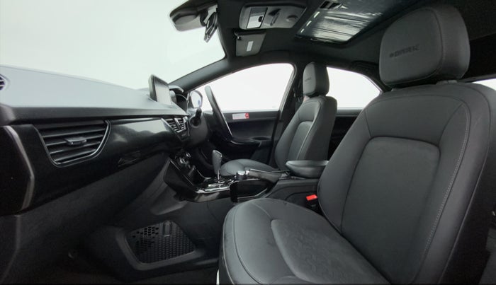 2022 Tata NEXON XZA PLUS (O) PETROL DARK EDITION, Petrol, Automatic, 4,391 km, Right Side Front Door Cabin